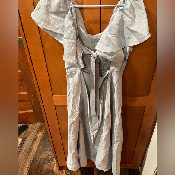 Nobody’s Child Flutter-Sleeve Sweetheart Side-Slit Dress - Picture 5 of 6